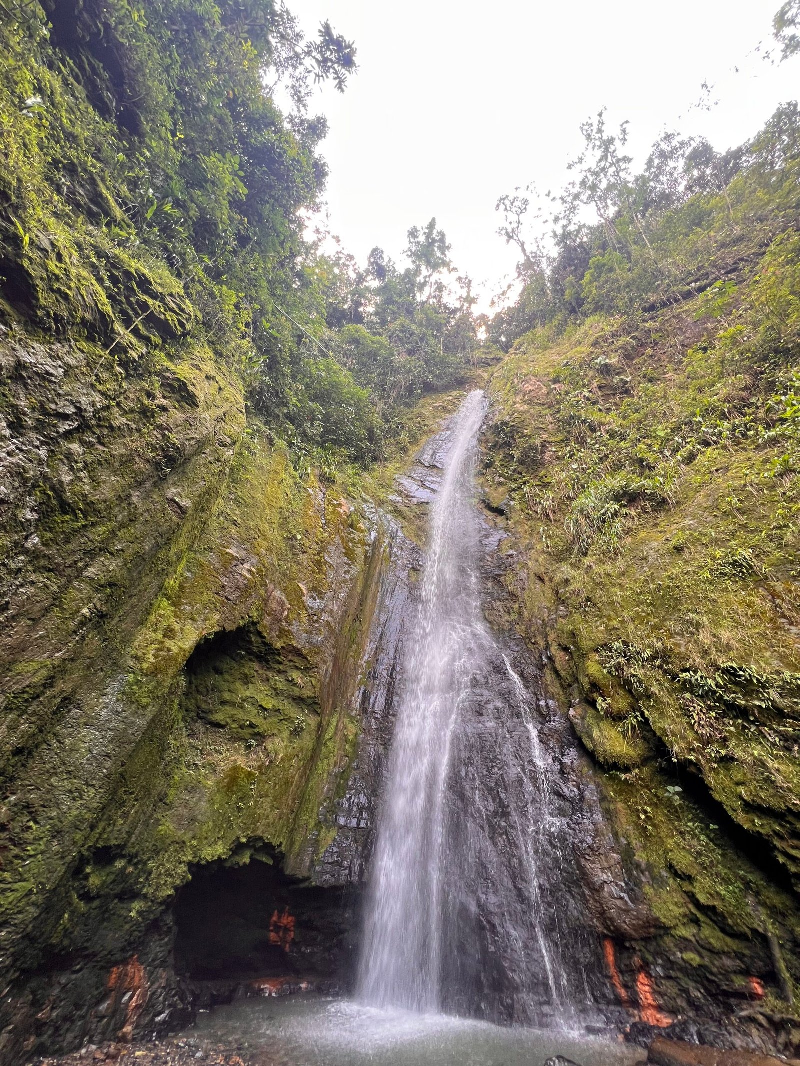 Imagen panoramica de la cascada del chupal