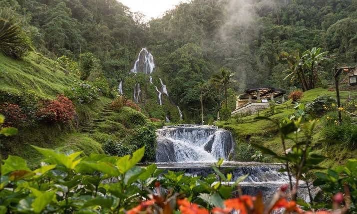 foto de las termales de santa rosa en el eje cafetero